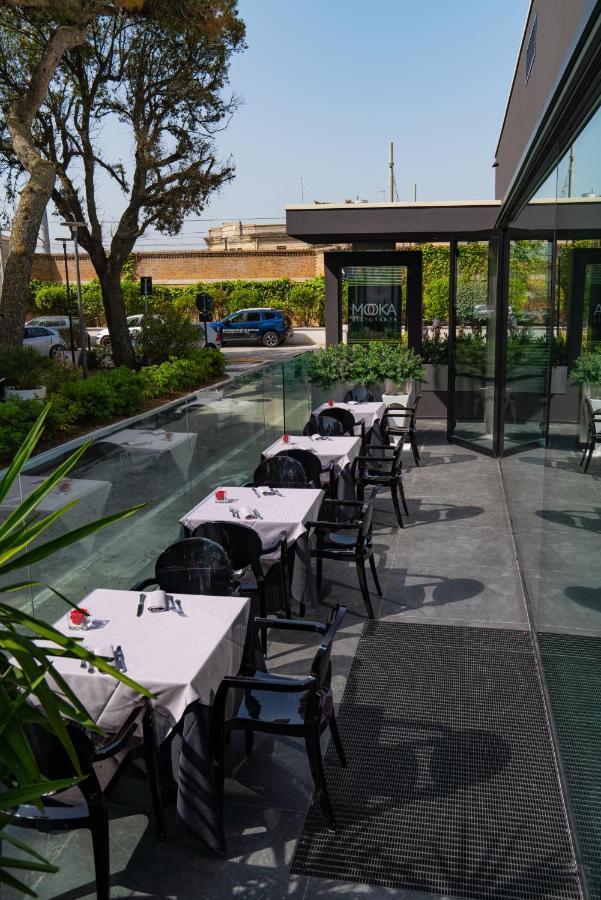 Raffaello Hotel & Mooka Restaurant Senigallia Exterior foto